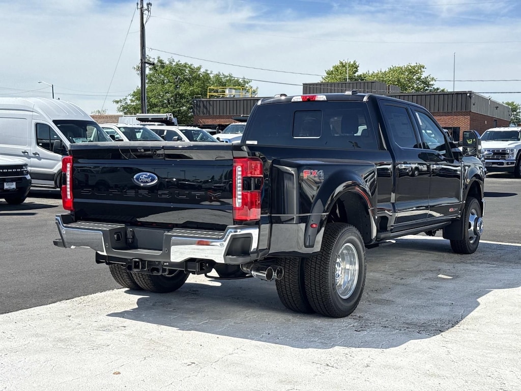 New 2026 Ford F-350 Lariat Truck