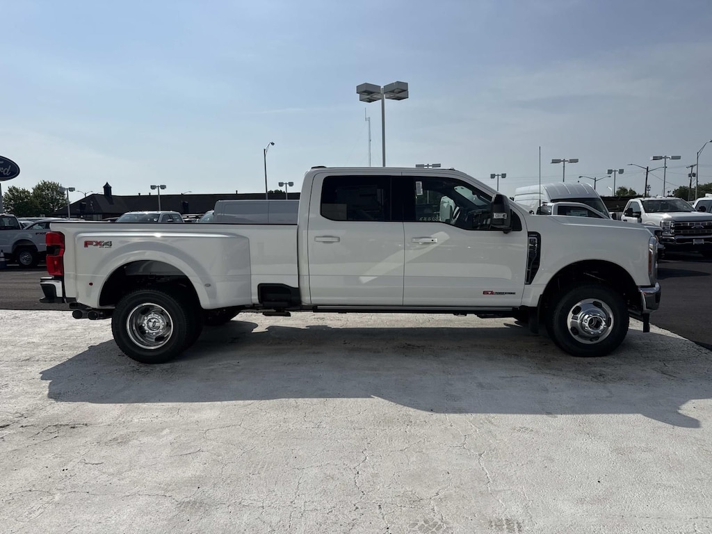 New 2026 Ford F-350SD Lariat Truck