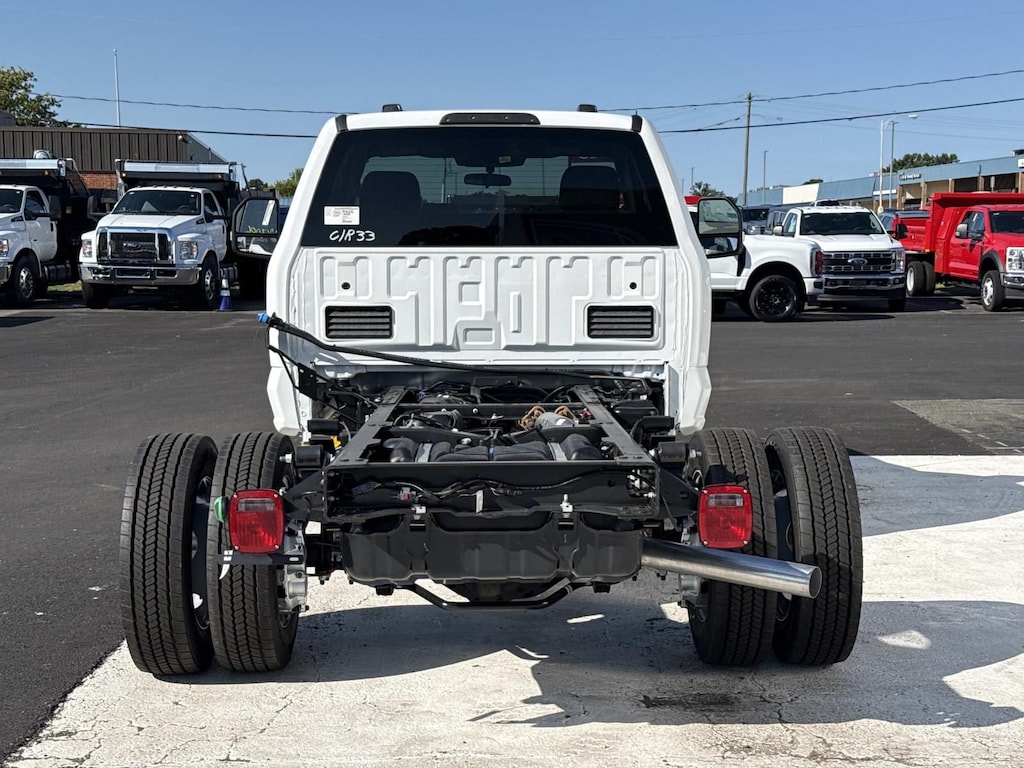 New 2026 Ford F-550SD XLT Chassis