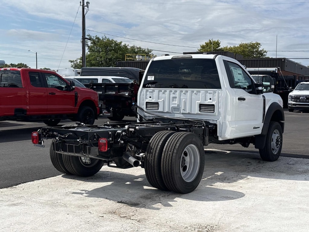 New 2026 Ford F-600SD XLT Chassis
