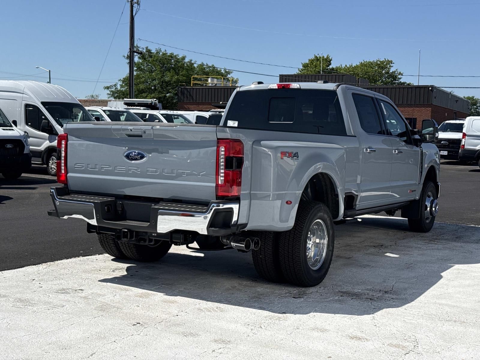New 2026 Ford F-350SD Lariat Truck
