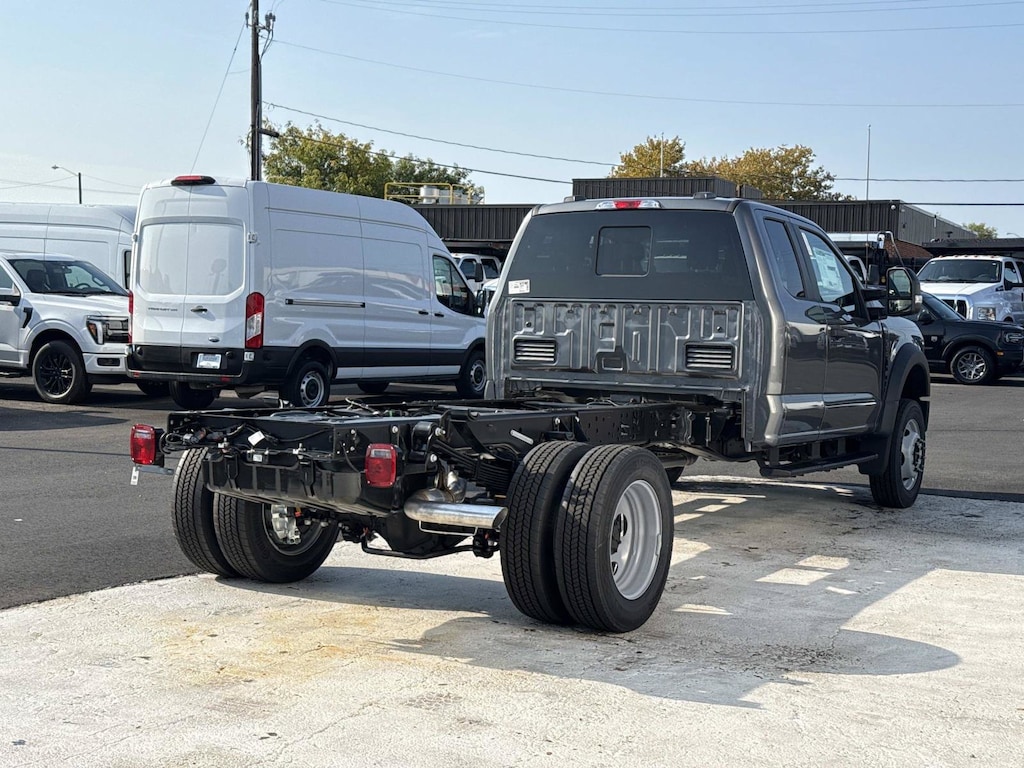 New 2027 Ford F-550SD XL Chassis