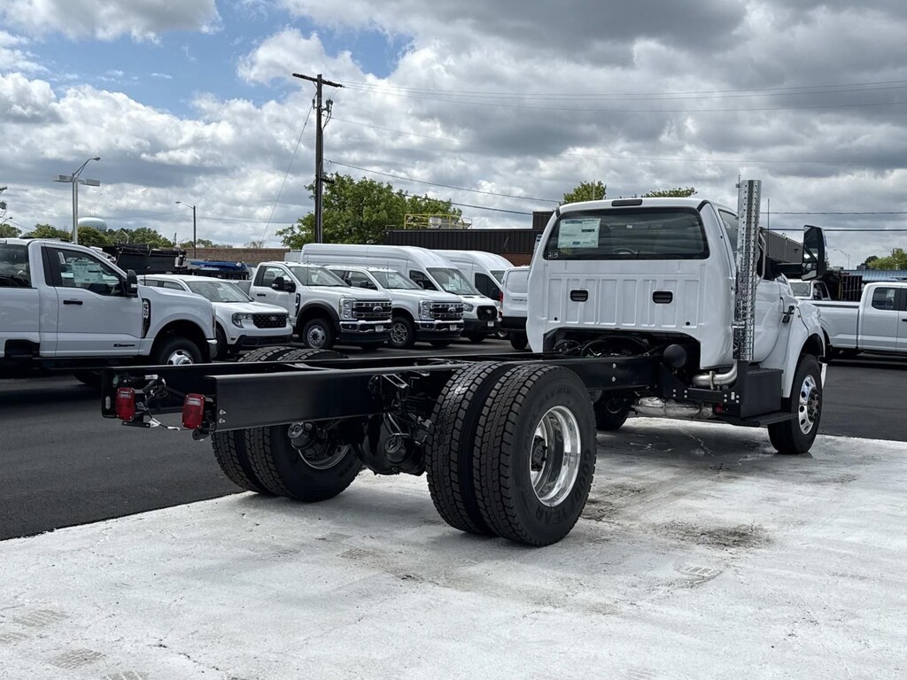 New 2027 Ford F-750SD Base Truck