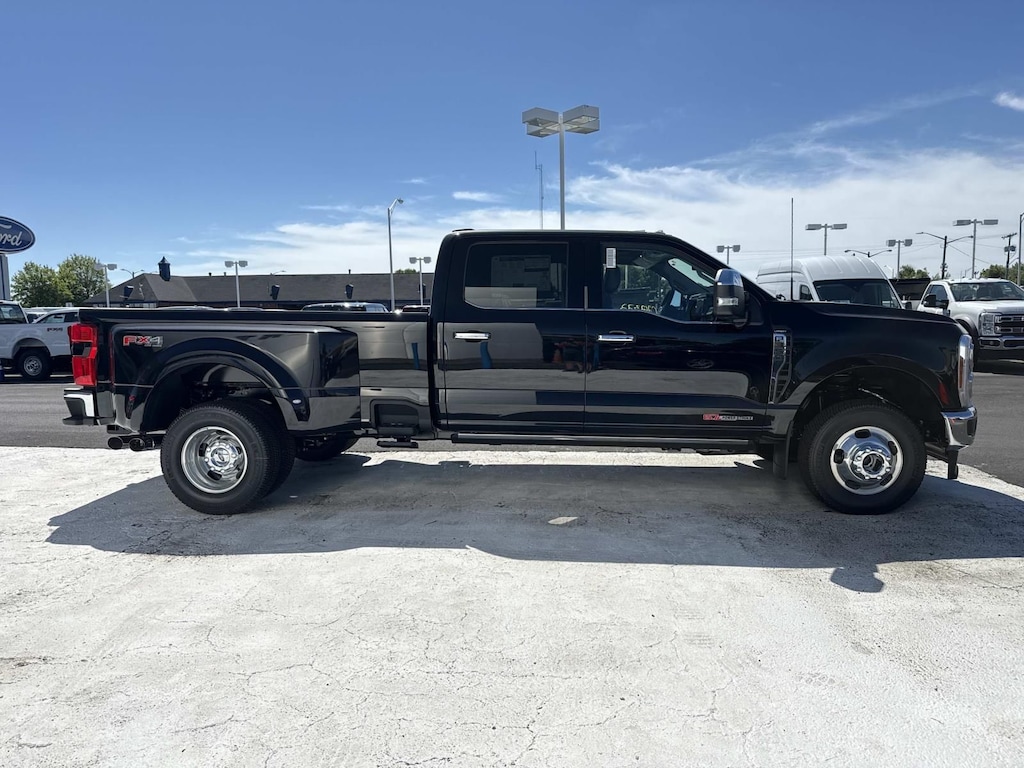 New 2026 Ford F-350 Lariat Truck