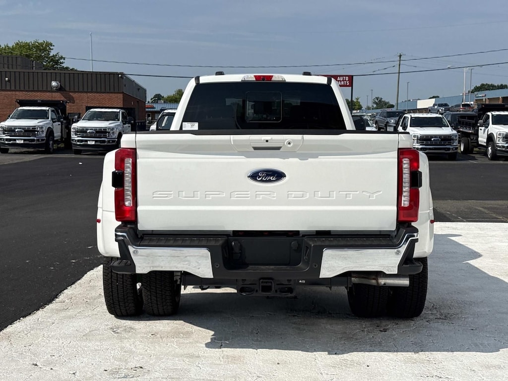 New 2026 Ford F-350SD Lariat Truck
