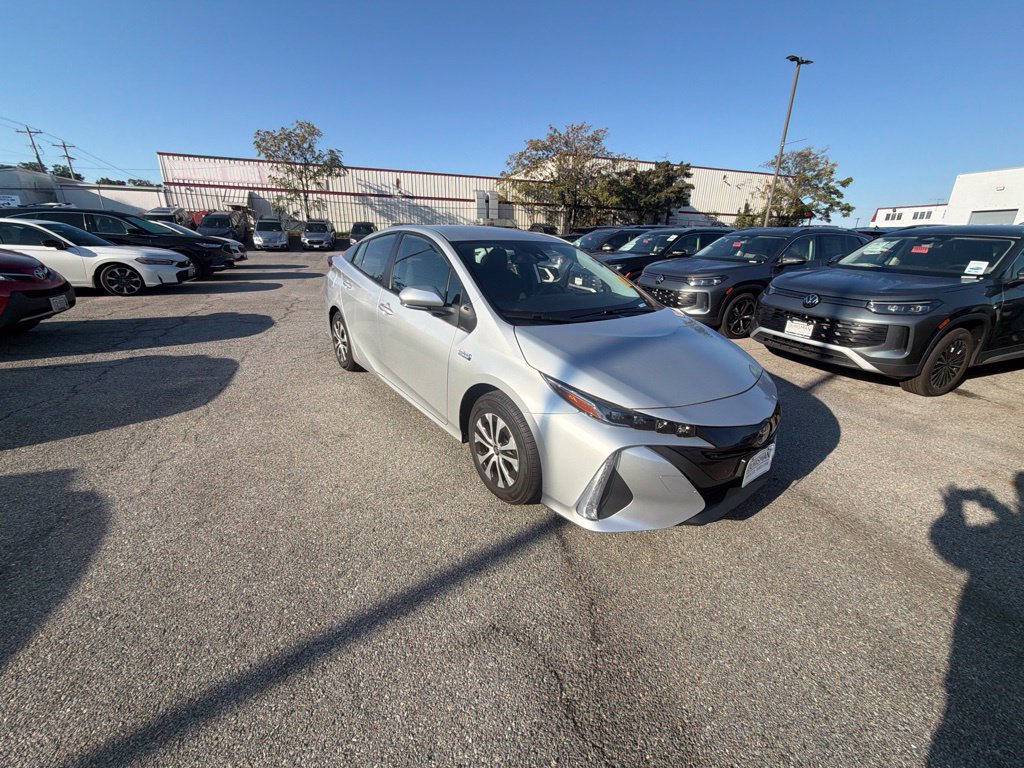 Used 2022 Toyota Prius Prime LE Hatchback