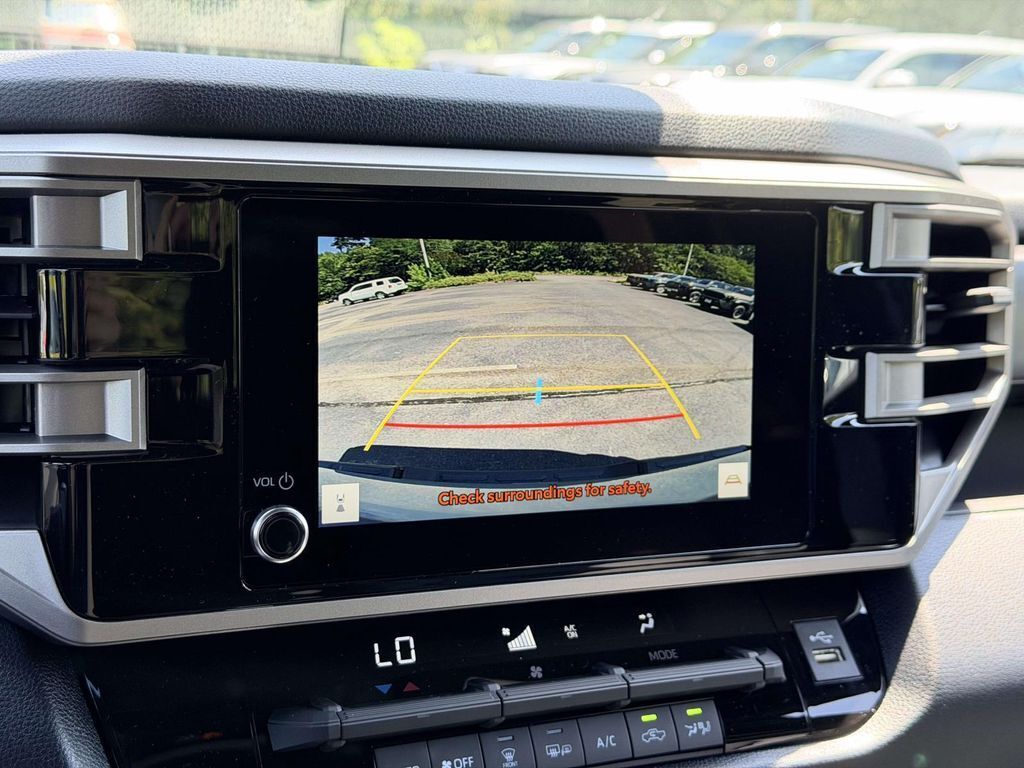 New 2026 Toyota Tundra SR5 SR5 CREWMAX 5.5