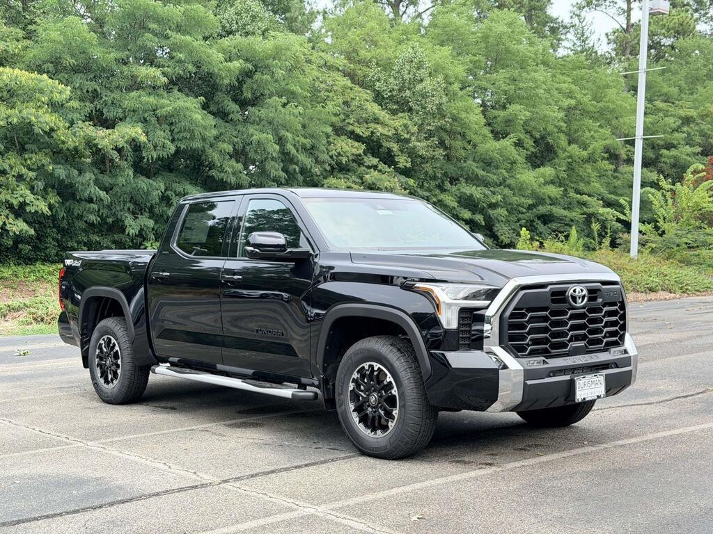 New 2026 Toyota Tundra SR5 SR5 CREWMAX 5.5