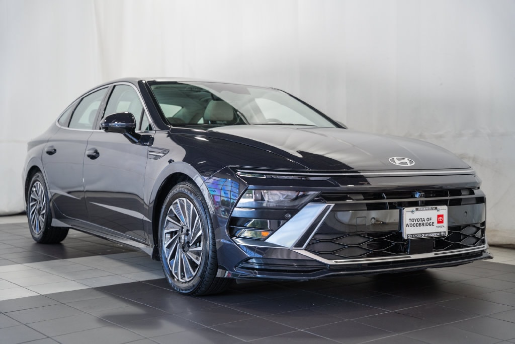 2025 Hyundai Sonata Hybrid