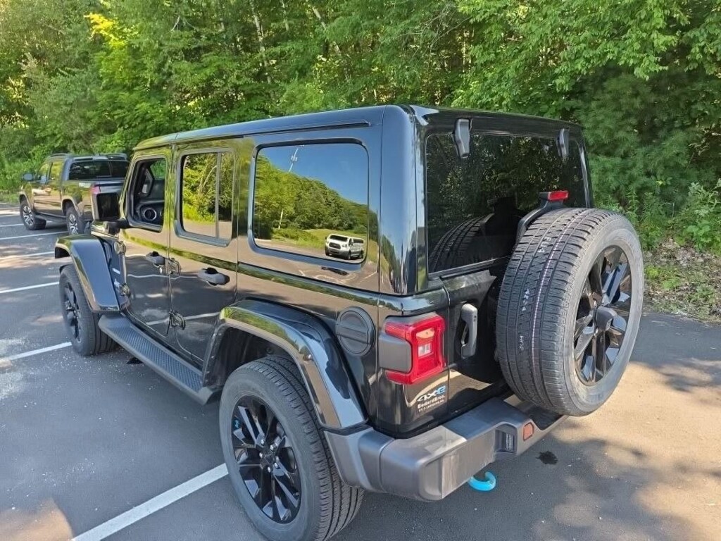 Used 2022 Jeep Wrangler Unlimited Sahara 4xe SUV