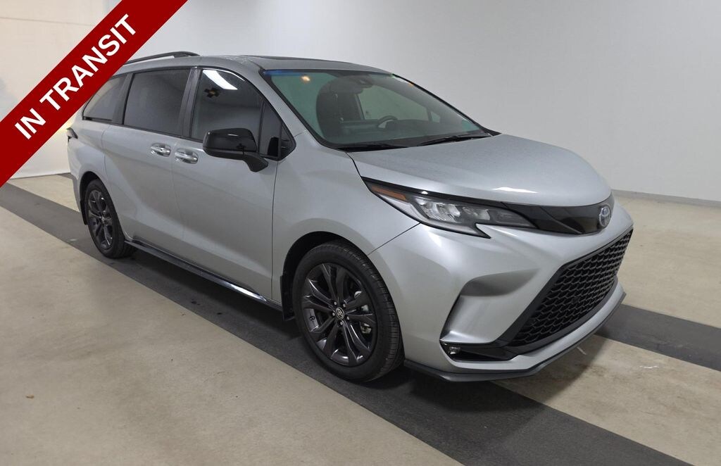 Used 2025 Toyota Sienna XSE Minivan/Van