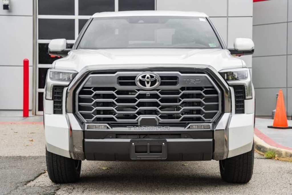 New 2026 Toyota Tundra i-FORCE MAX Platinum i-FORCE MAX Truck CrewMax