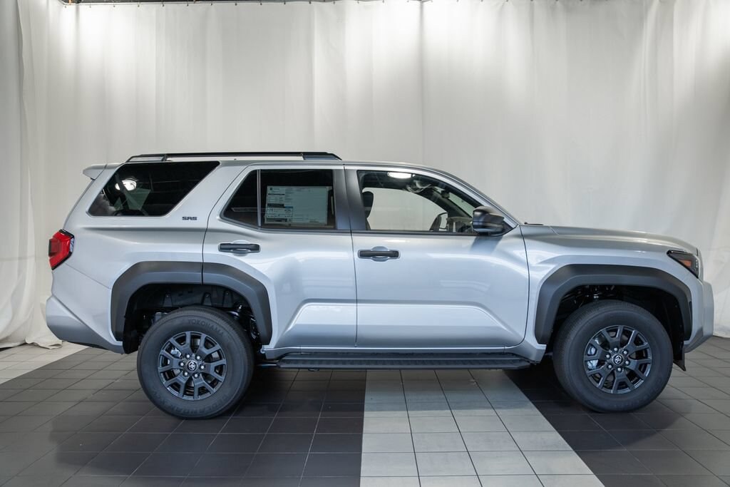 New 2026 Toyota 4Runner SR5 SUV
