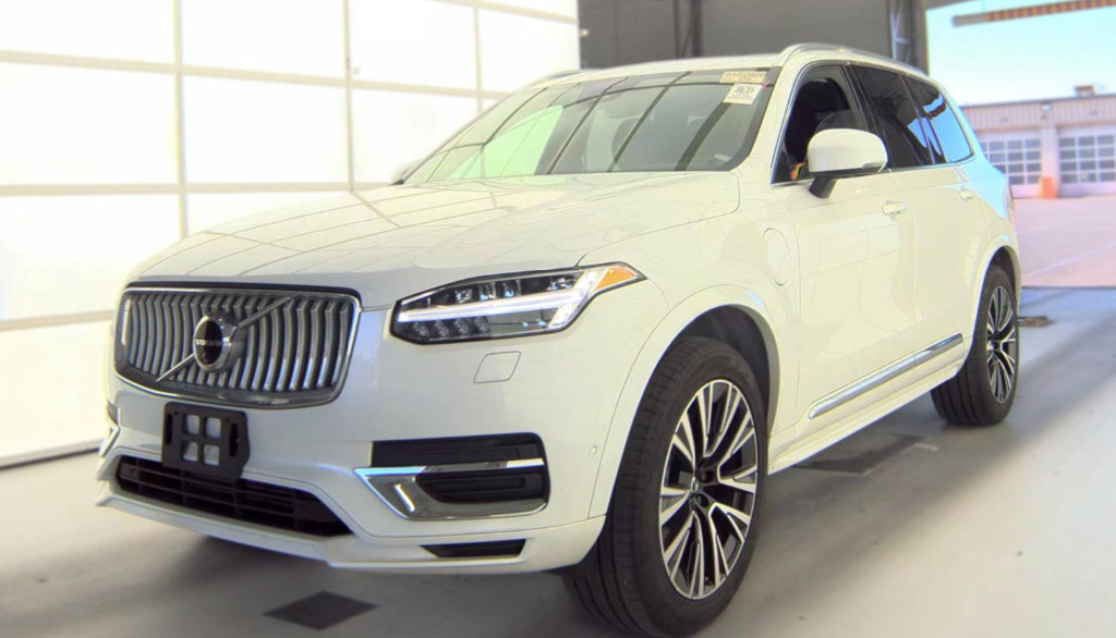 Used 2025 Volvo XC90 Plug-In Hybrid T8 Plus SUV
