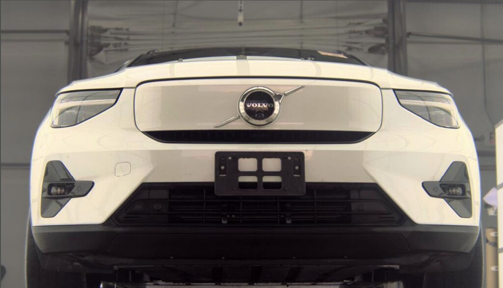 Used 2023 Volvo XC40 Recharge Pure Electric Twin Plus SUV