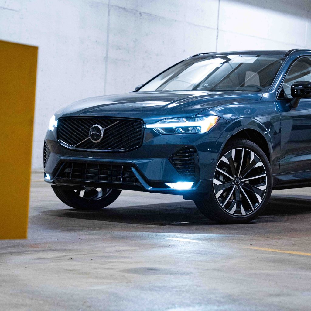 New 2027 Volvo XC60 B5 Ultra SUV