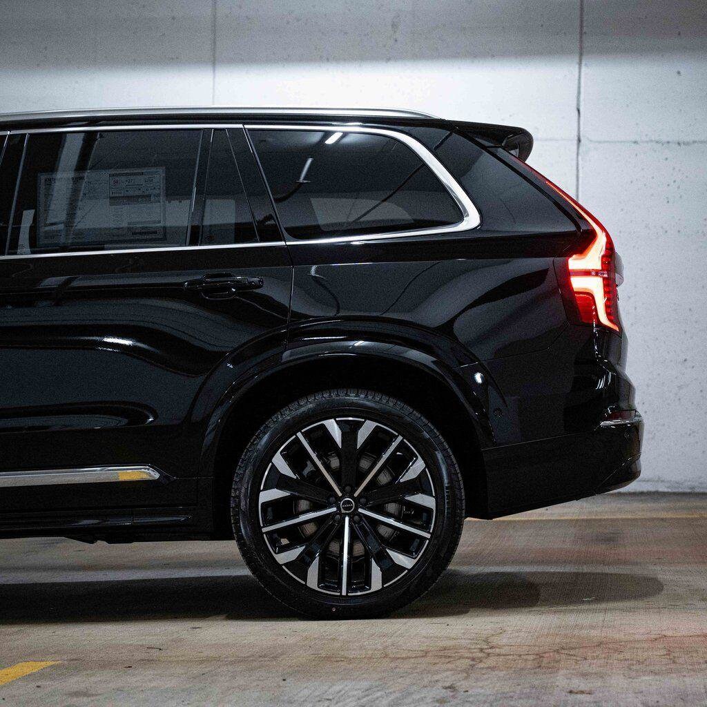 New 2026 Volvo XC90 plug-in hybrid T8 Ultra 7-Seater SUV