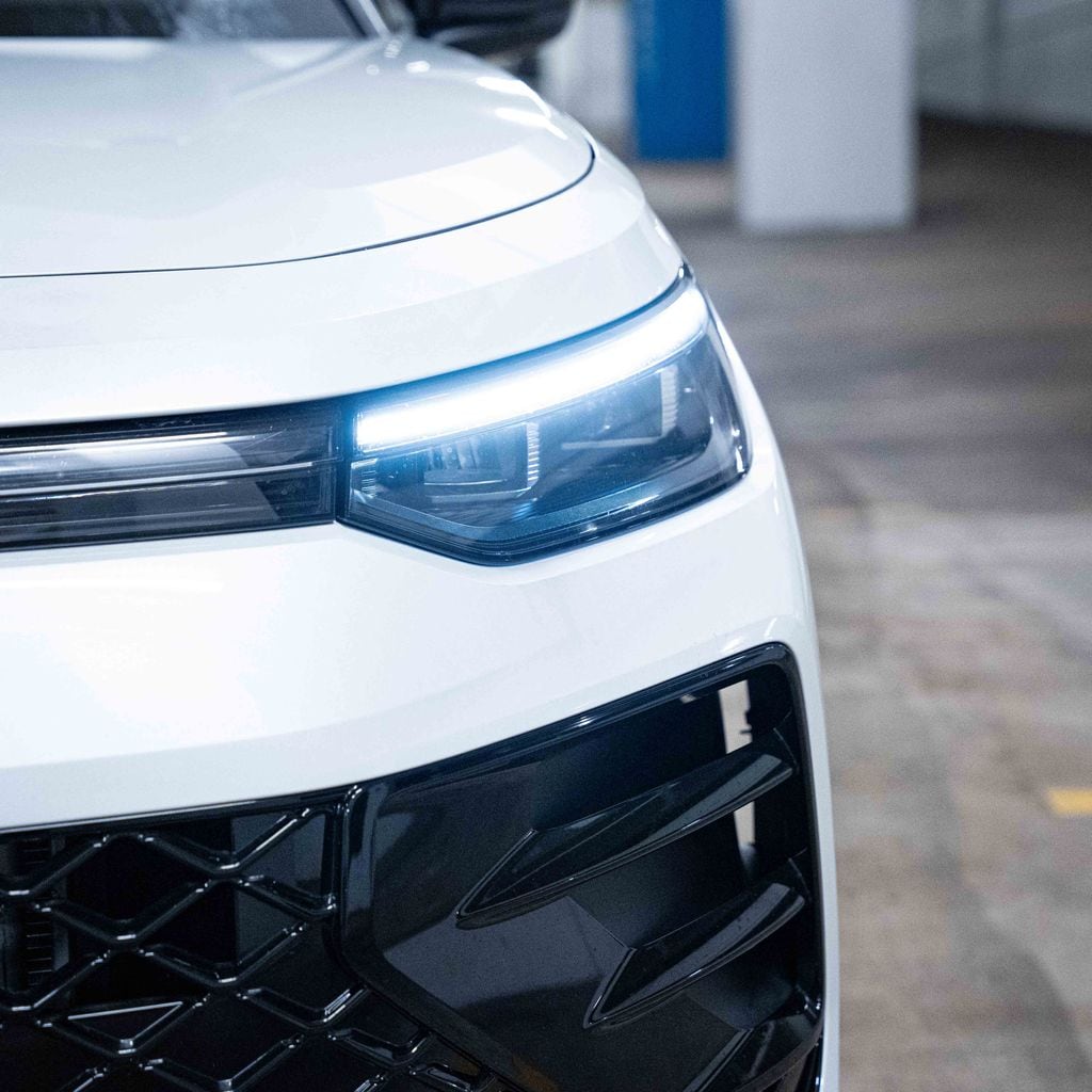 New 2026 Volkswagen Tiguan SE R-Line Black SUV