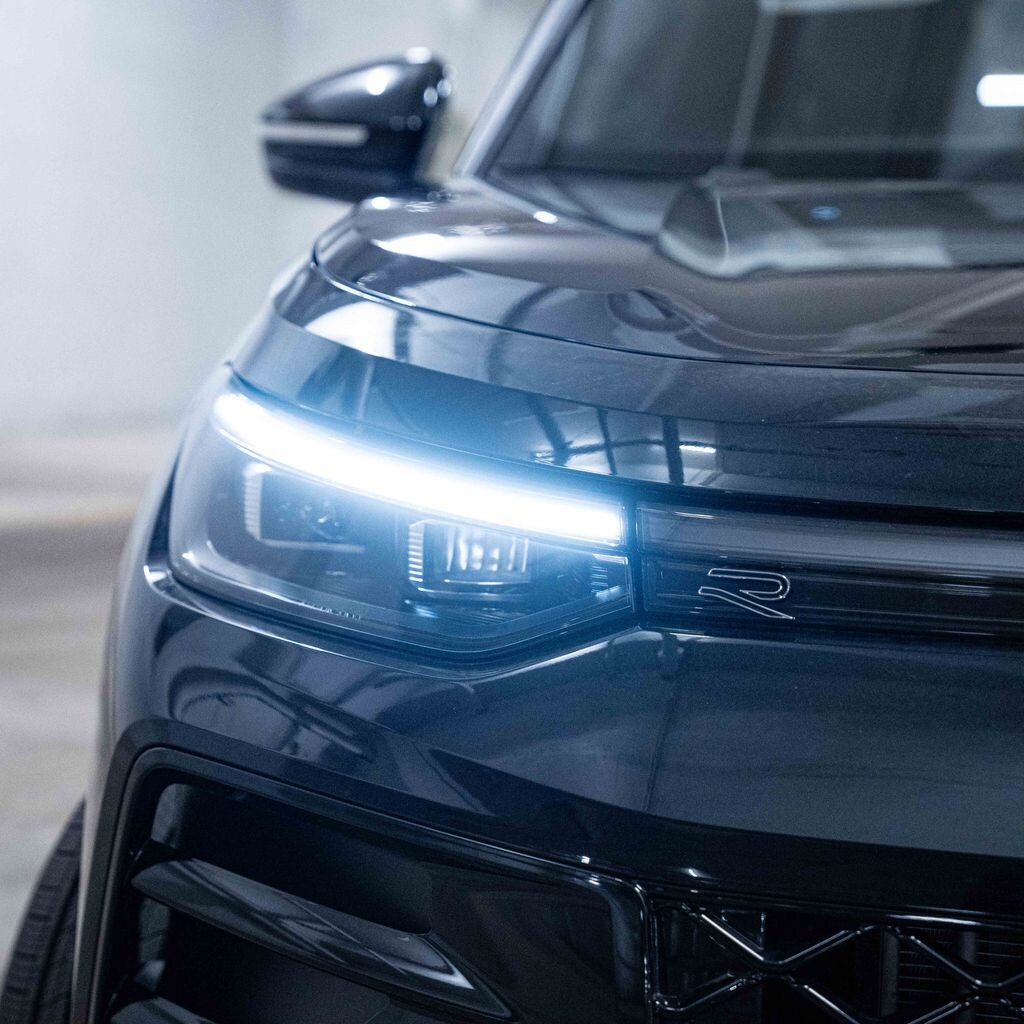 New 2026 Volkswagen Tiguan SE R-Line Black SUV