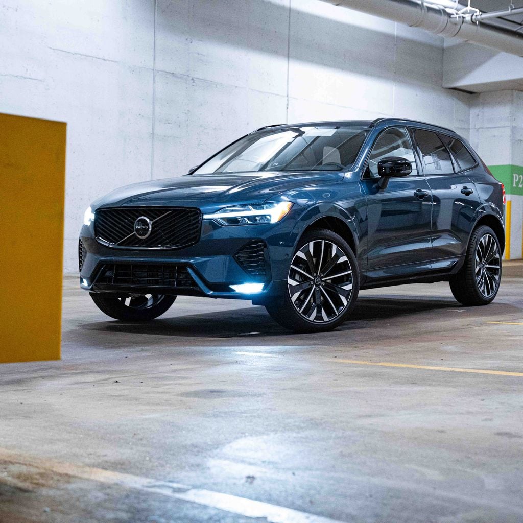 New 2027 Volvo XC60 B5 Ultra SUV