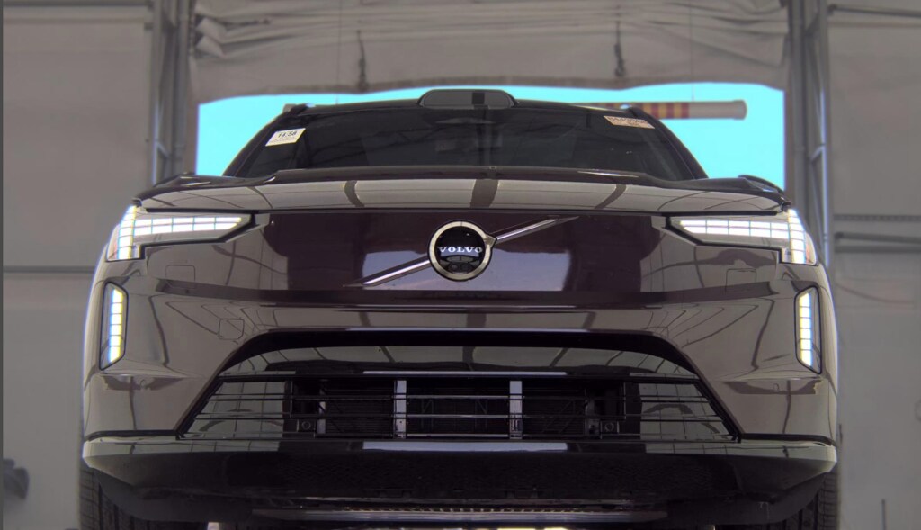 Certified 2025 Volvo EX90 Twin Motor Performance Ultra SUV