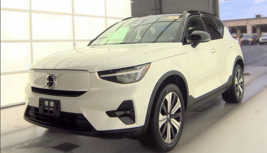 Used 2023 Volvo XC40 Recharge Pure Electric Twin Plus SUV