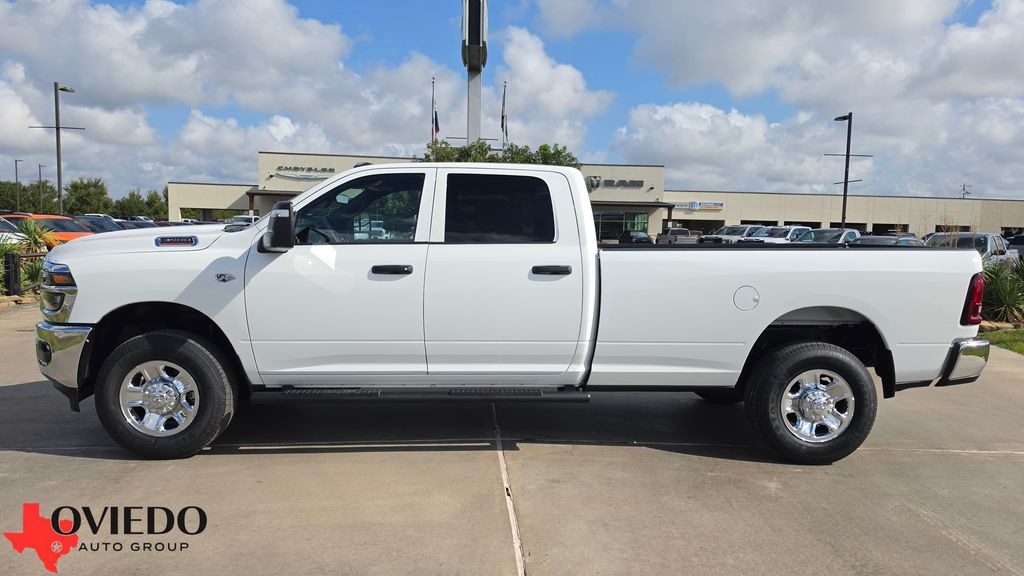 New 2027 Ram 3500 TRADESMAN CREW CAB 4X4 8' BOX Pickup