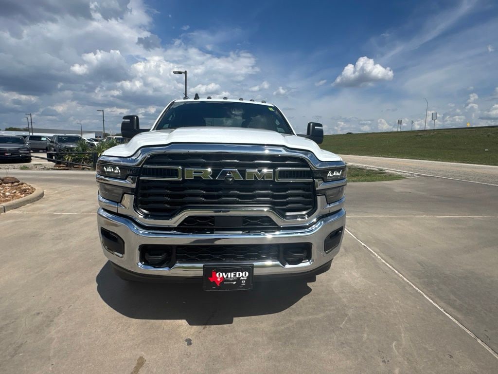 New 2027 Ram 3500 TRADESMAN CREW CAB 4X4 8' BOX Pickup