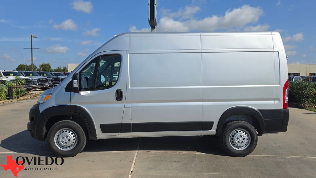 2027 RAM ProMaster Cargo Van Tradesman