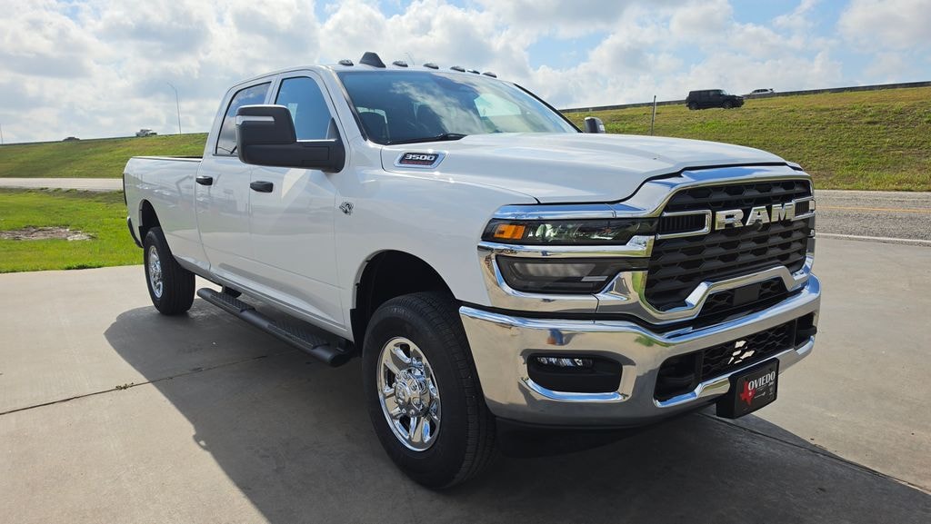 New 2027 Ram 3500 TRADESMAN CREW CAB 4X4 8' BOX Pickup
