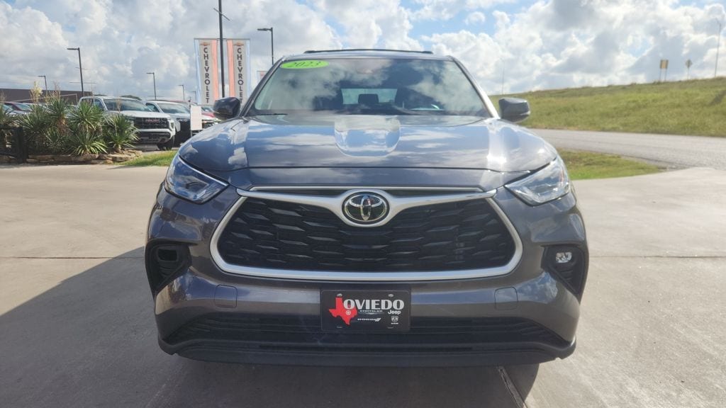 2023 Toyota Highlander LE - Photo 3