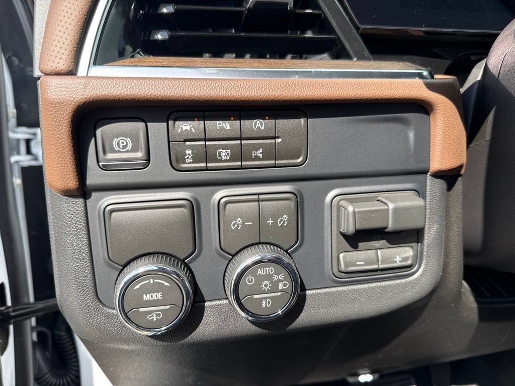 2026 Chevrolet Tahoe High Country - Photo 14