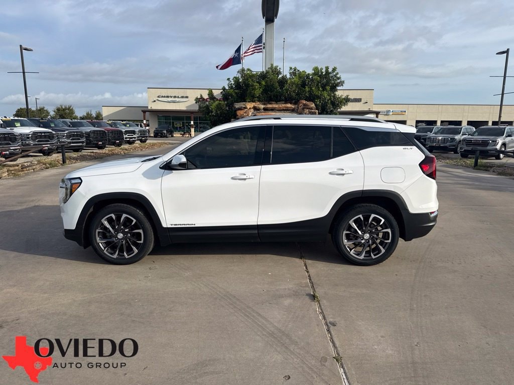 2023 GMC Terrain SLT
