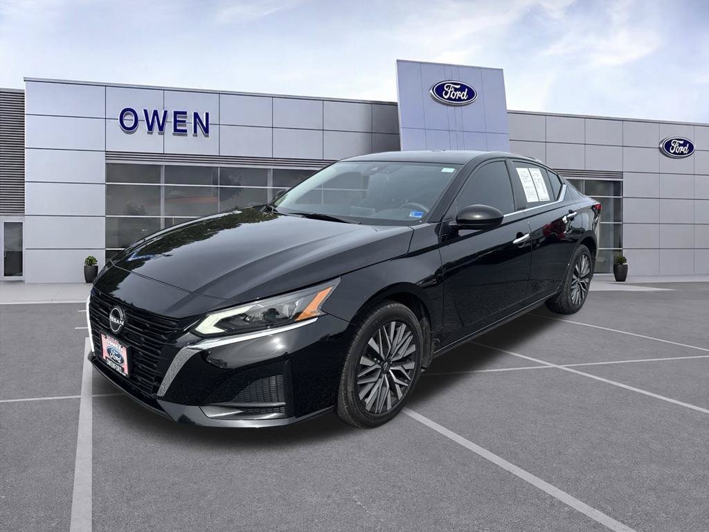 2023 Nissan Altima SV