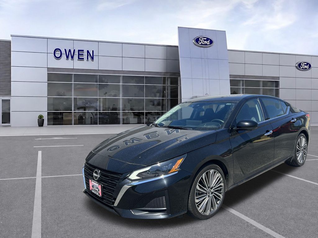 2023 Nissan Altima SL