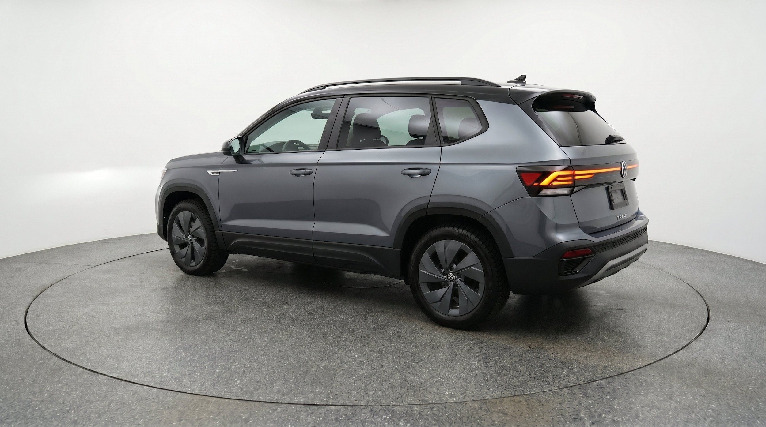 Thumbnail: 2026 Volkswagen Taos - 6