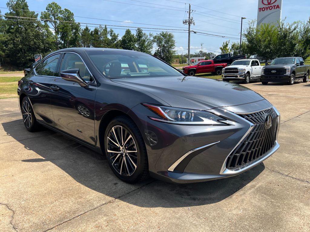 2025 Lexus ES