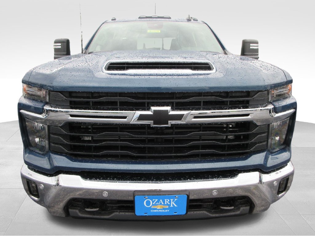 2026 Chevrolet Silverado 3500 HD LT - Photo 9