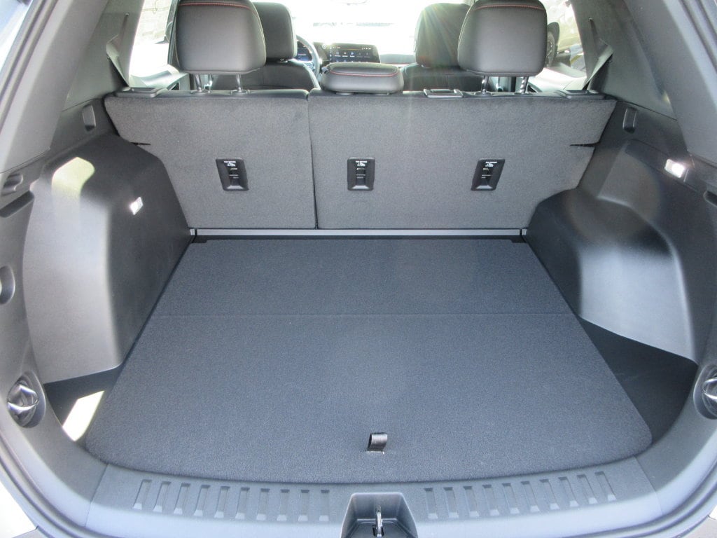 2027 Chevrolet Equinox RS - Photo 12