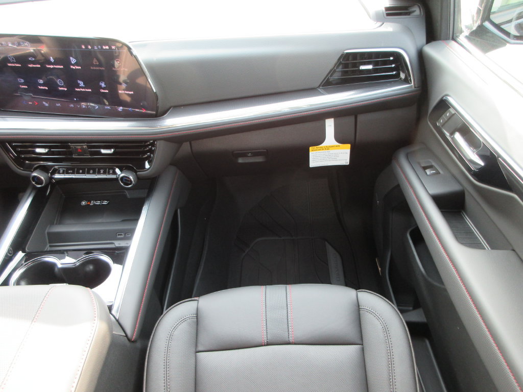 2026 Chevrolet Suburban RST - Photo 18