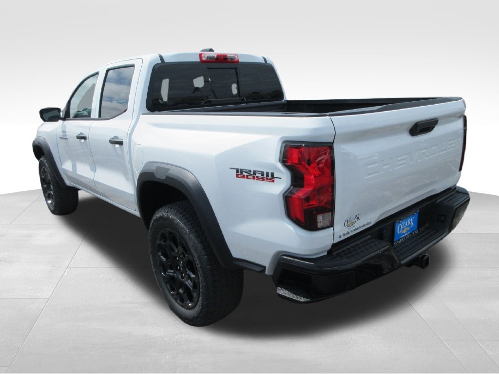 2026 Chevrolet Colorado Trail Boss - Photo 4