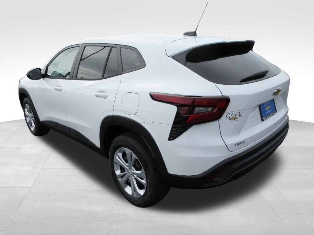 New 2026 Chevrolet Trax LS SUV
