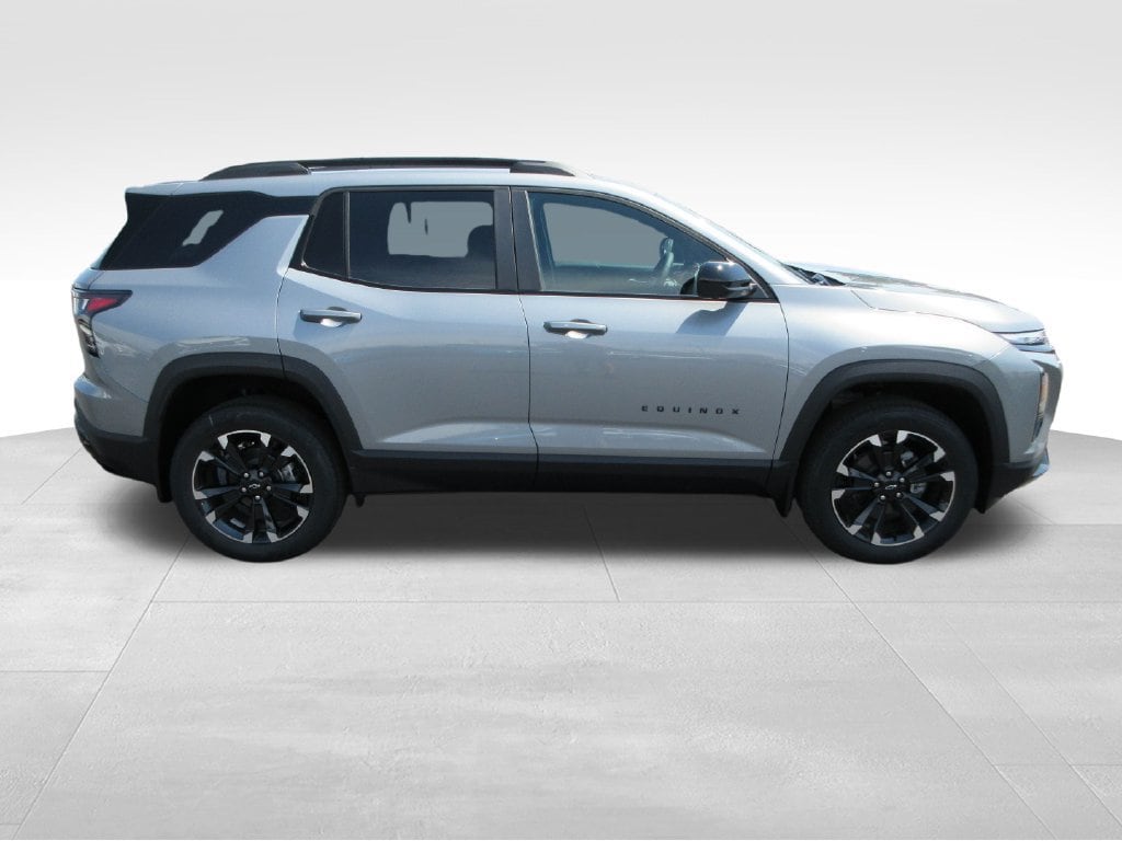 2027 Chevrolet Equinox RS - Photo 7