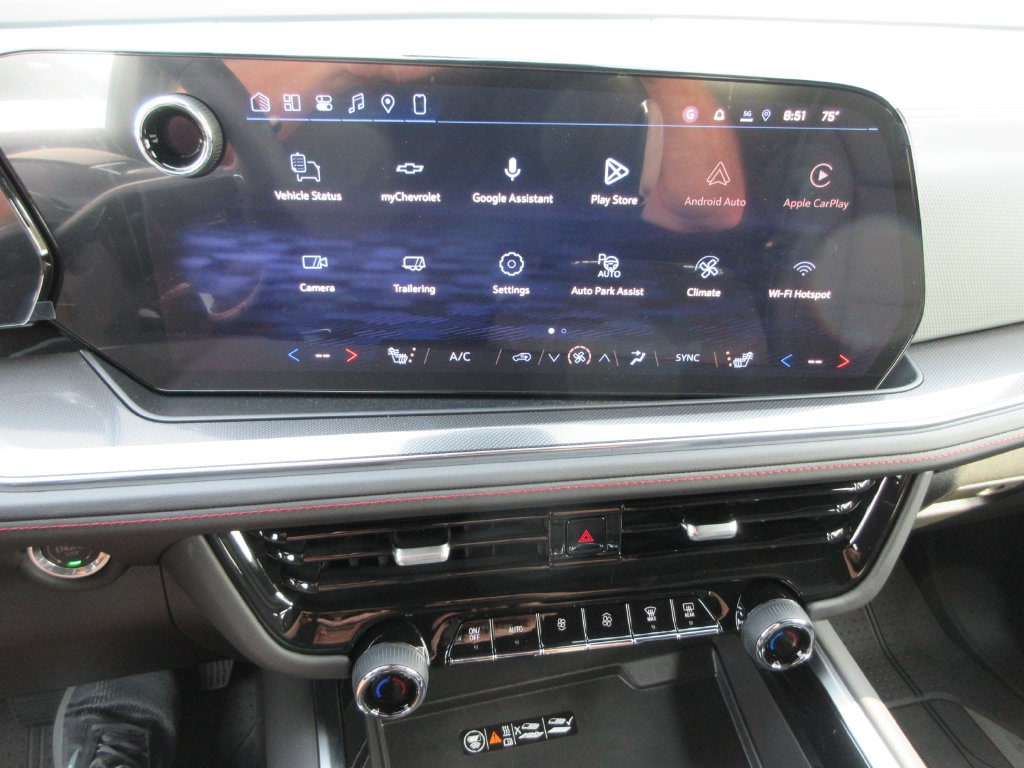 2026 Chevrolet Suburban RST - Photo 33