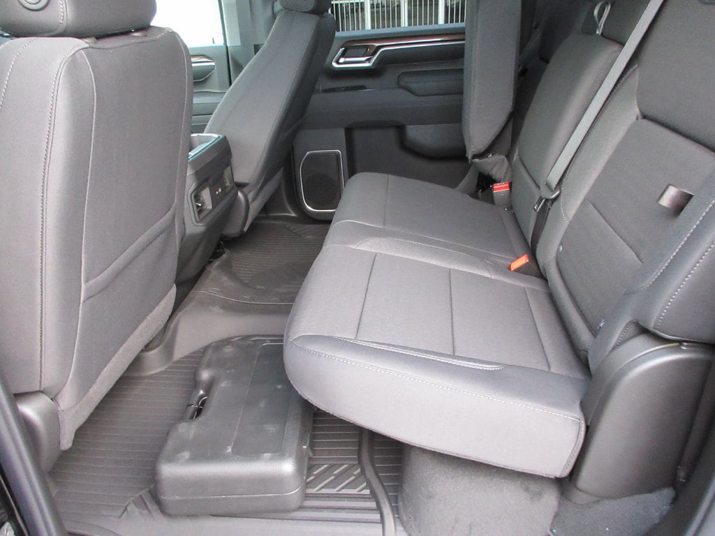 2026 Chevrolet Silverado 3500 HD LT - Photo 17