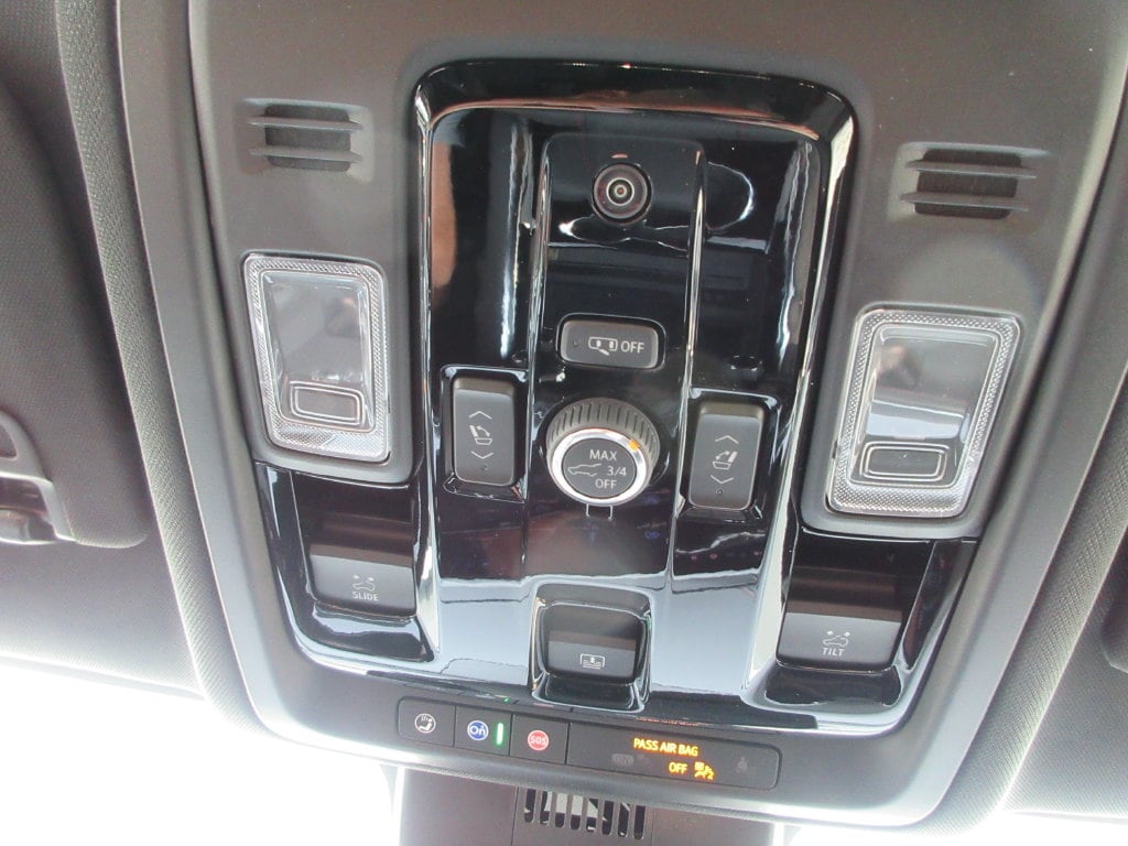 2026 Chevrolet Suburban RST - Photo 34