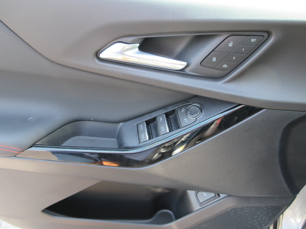 2027 Chevrolet Equinox RS - Photo 23