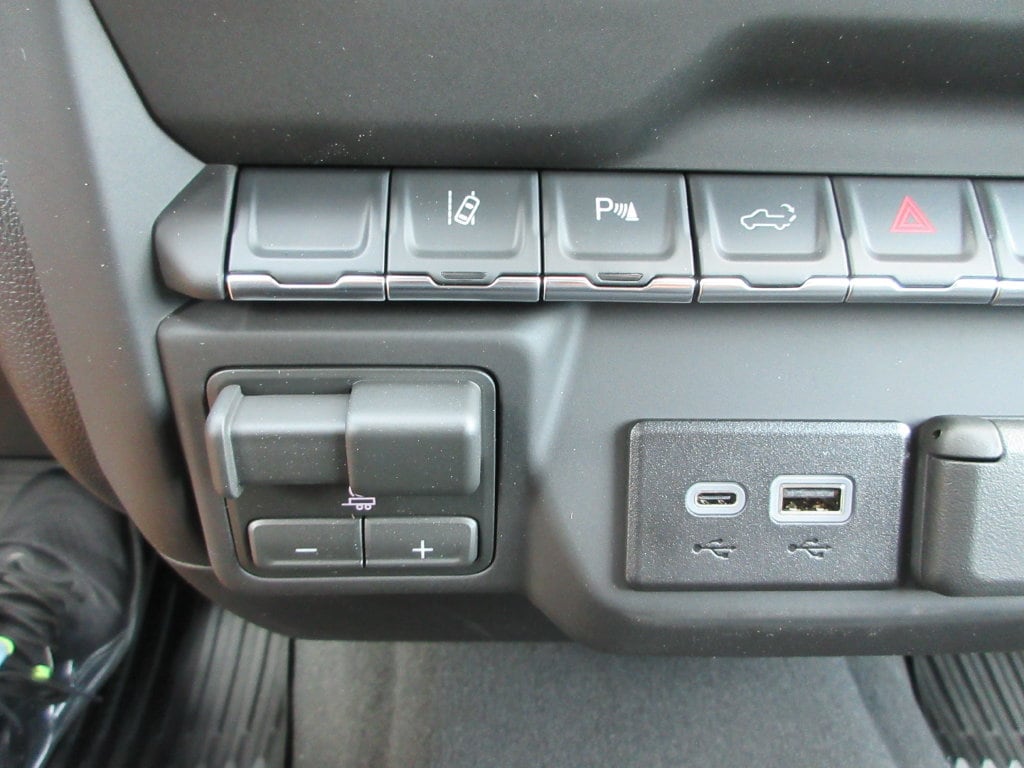 2026 Chevrolet Silverado 2500 HD Custom - Photo 30