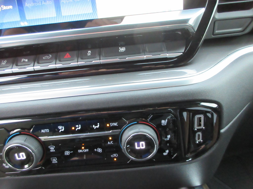 2026 Chevrolet Silverado 3500 HD High Country - Photo 35