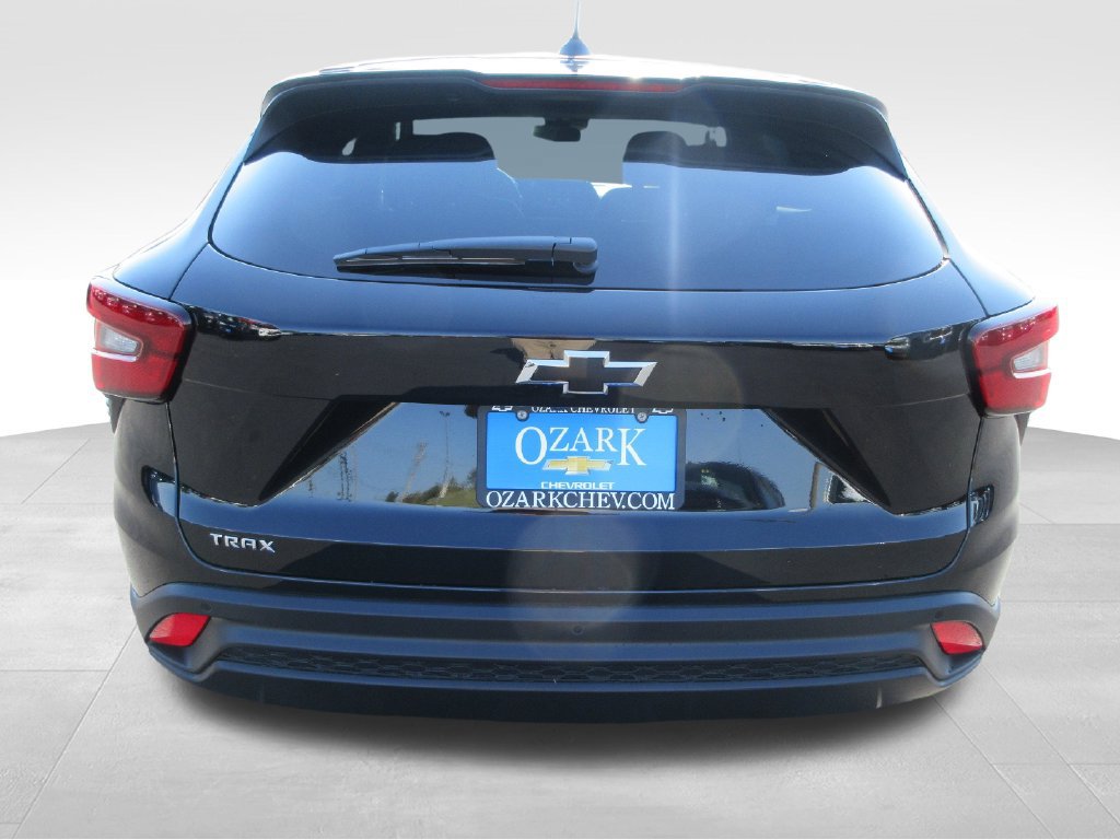 New 2026 Chevrolet Trax LS SUV